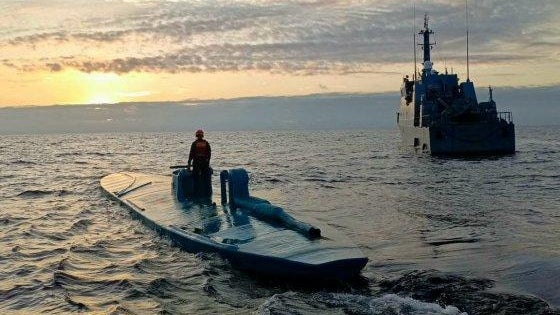 narco-sub-arc-foto-interceptado-semisumergible-con-cuatro-toneladas-de-cocaina-8.jpg 
