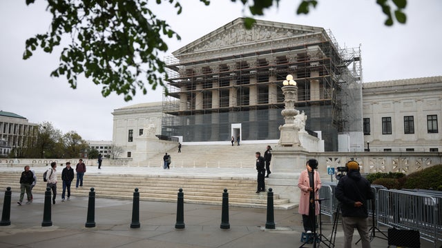 Trump Administration Asks Supreme Court To Block Order To Return Mistakenly Deported Man 