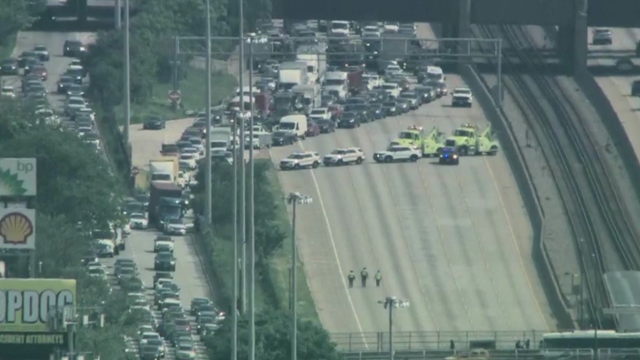 060925-dan-ryan-shots-fired-traffic-img.png 
